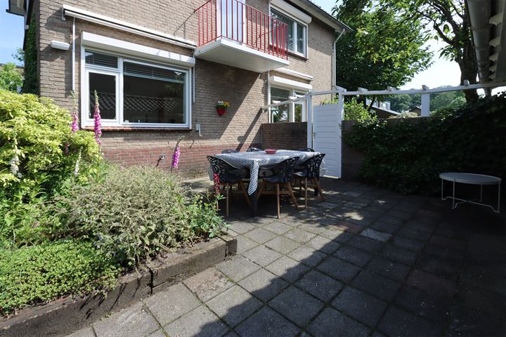 Bekijk foto 10 van Mozartstraat 1