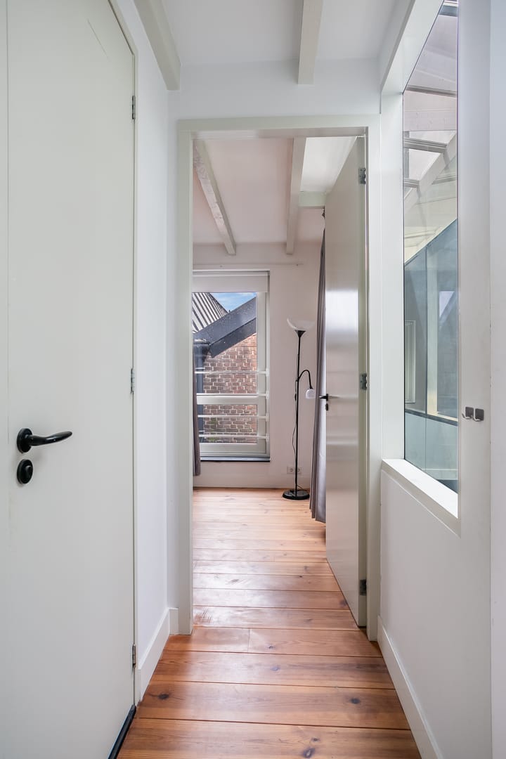 Photo 22 of Nieuwe Jonkerstraat 62-A