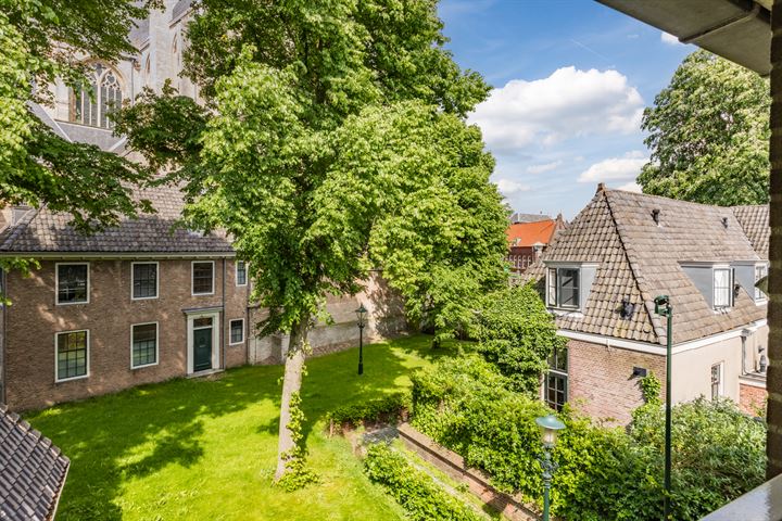 View photo 31 of Kerkstraat 72