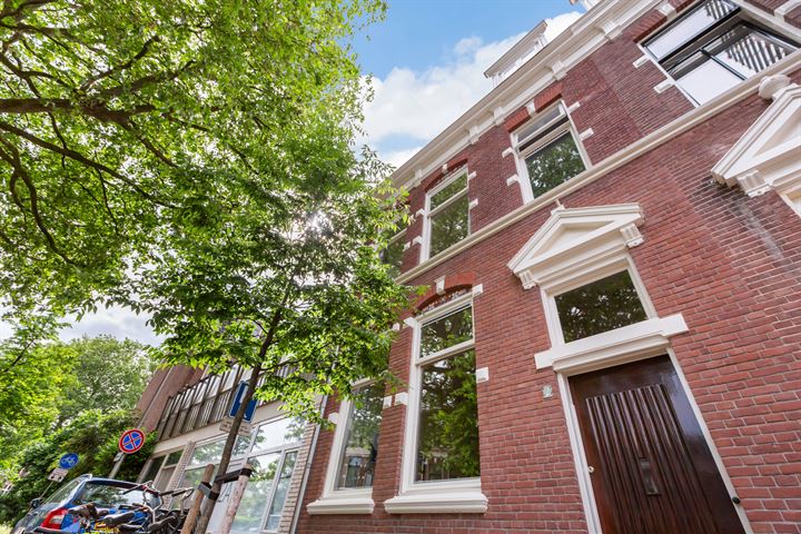 Bekijk foto 1 van M.H. Trompstraat 2