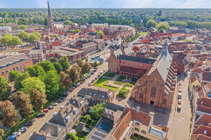 View photo 2 of Broederenkerkplein 1