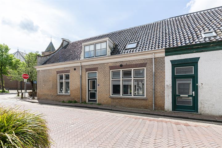 Brugstraat 2, Oud-Alblas