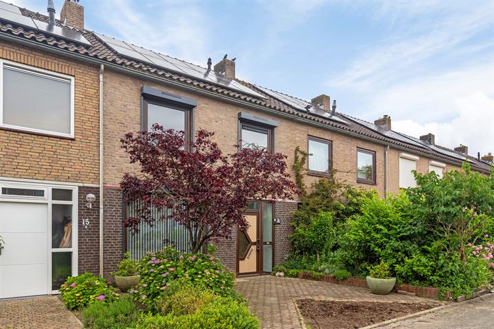 Bekijk foto 34 van Erik de Rodestraat 13