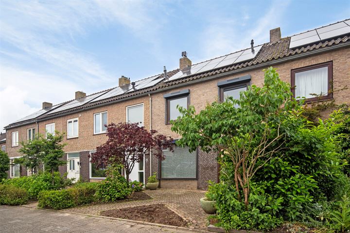 Bekijk foto 35 van Erik de Rodestraat 13