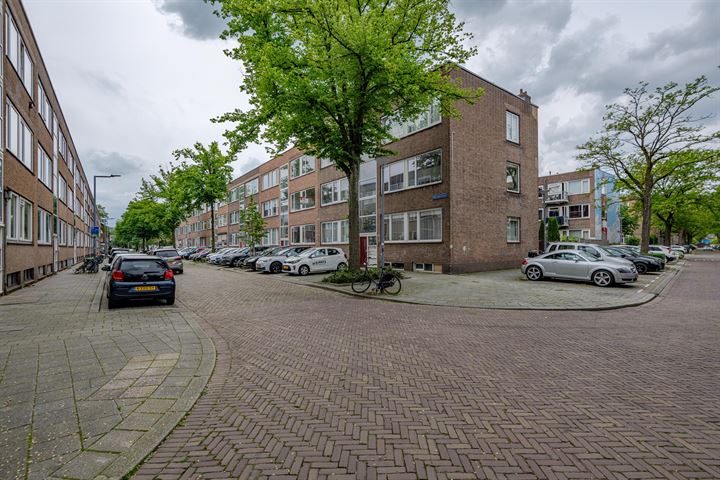 View photo 1 of Wieringerstraat 5-B