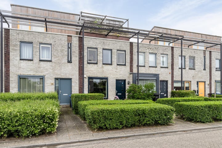 Bekijk foto 3 van Piranesistraat 141