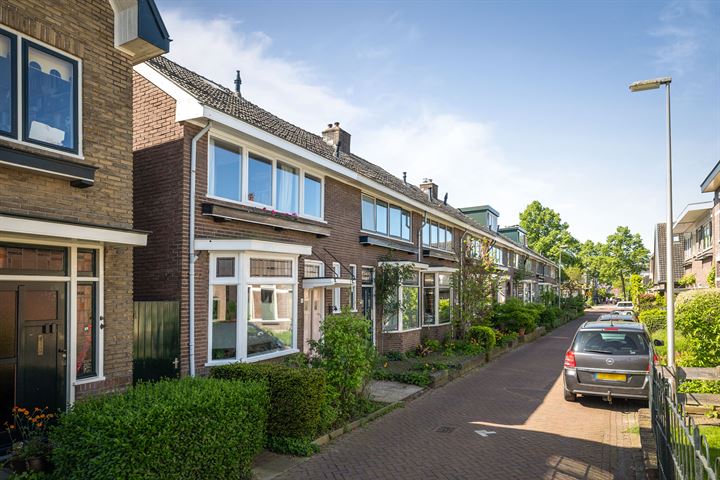 View photo 31 of Rozenstraat 61