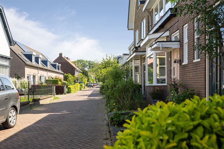 Bekijk foto 32 van Rozenstraat 61