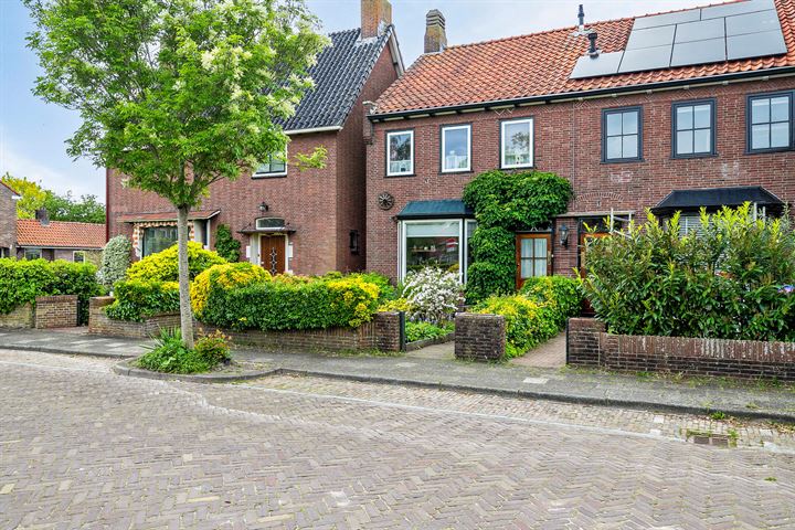 Bekijk foto 31 van Pieter Langendijkstraat 36