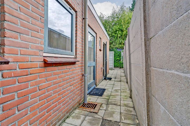 Bekijk foto 18 van Nazarethstraat 10