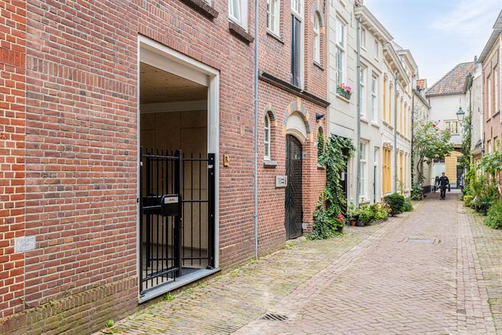 Bekijk foto 26 van Schilderstraat 17-A