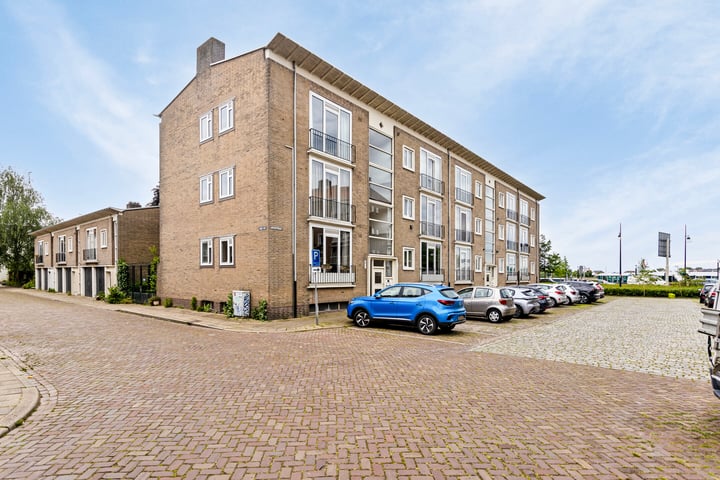 Bekijk foto 24 van Brugstraat 13