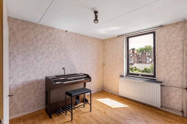 Bekijk foto 15 van Tulpstraat 41