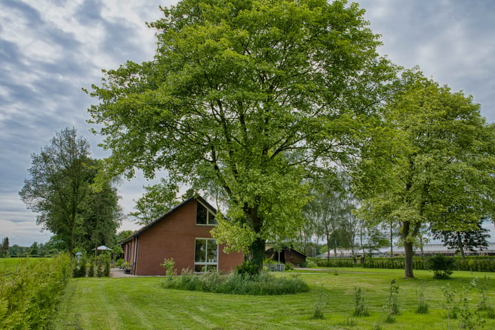 Bekijk foto 22 van Bredevoortsestraatweg 120