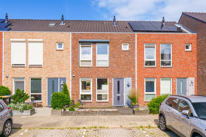 Bekijk foto 1 van Fluytstraat 37