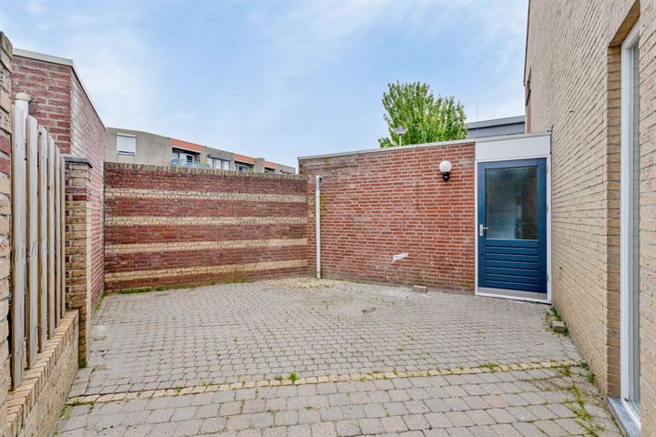 Bekijk foto 18 van Pater Schaadstraat 17