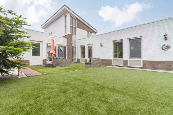 Foto 28 van Sicco Mansholtstraat 1