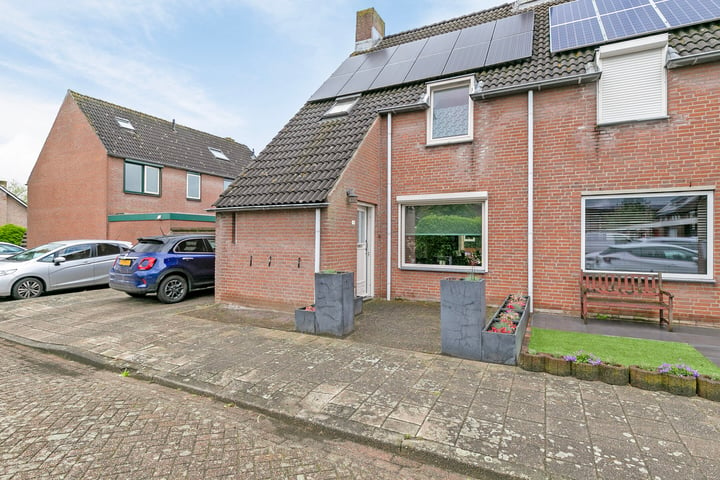 Bekijk foto 1 van Reggestraat 12