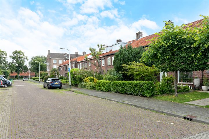 Bekijk foto 52 van Koraalstraat 17