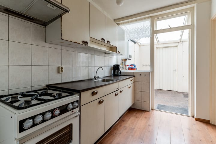 Foto 10 van Julianalaan 4