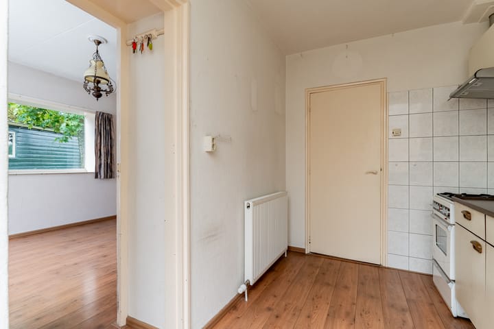 Foto 11 van Julianalaan 4