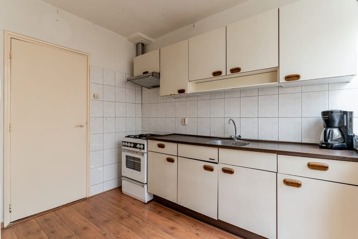 Foto 12 van Julianalaan 4