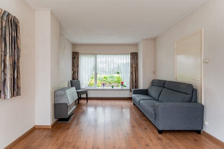 Foto 14 van Julianalaan 4