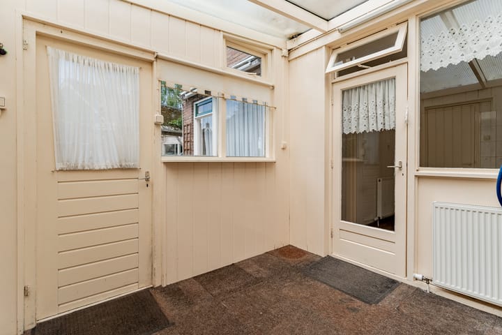 Foto 18 van Julianalaan 4