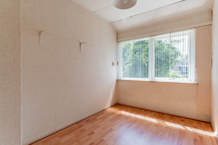 Foto 29 van Julianalaan 4