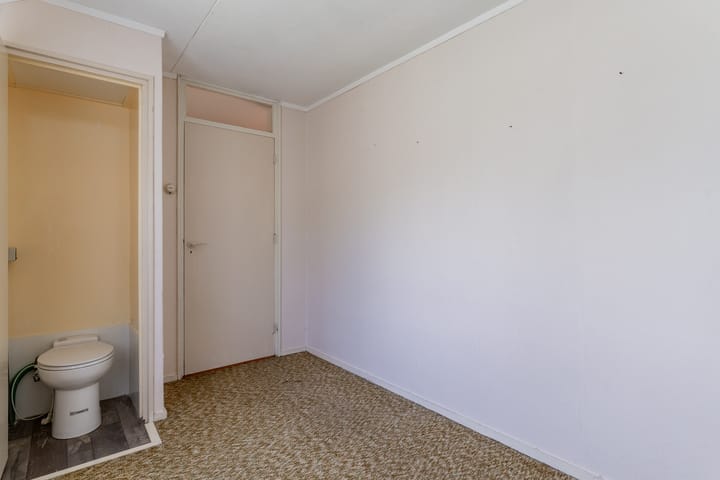 Foto 32 van Julianalaan 4