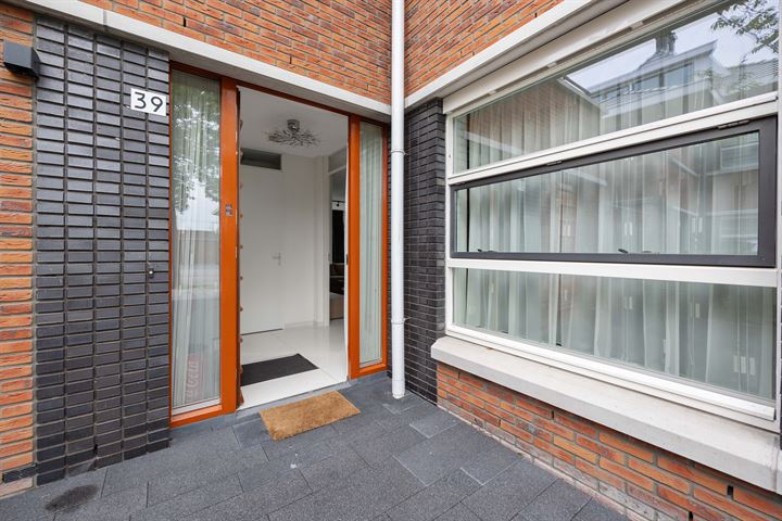 Bekijk foto 7 van Molenpolderstraat 39