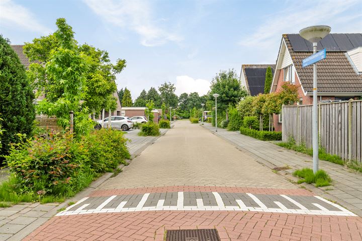 Bekijk foto 46 van Bunschotenstraat 10