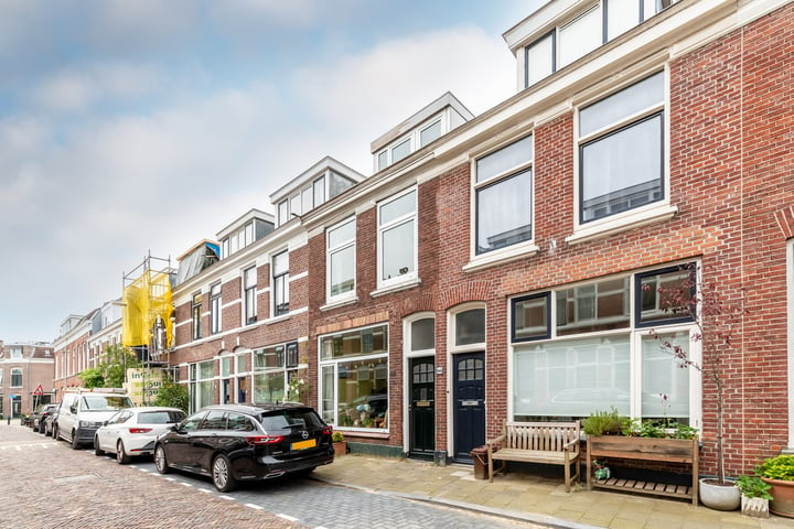 View photo 1 of Klaverstraat 42