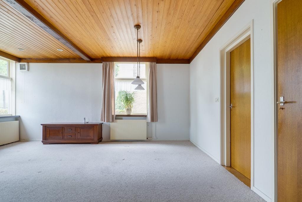 Photo 11 of Overeind 86