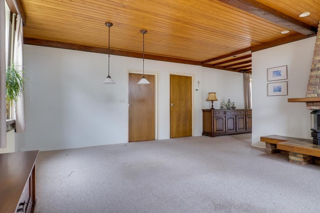 Photo 18 of Overeind 86