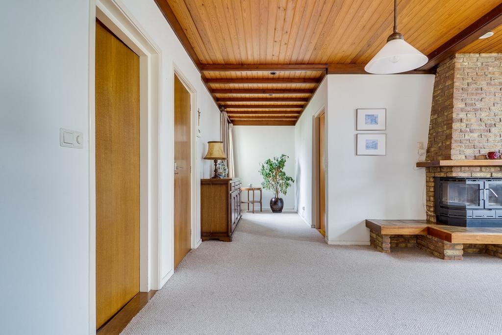 Photo 19 of Overeind 86