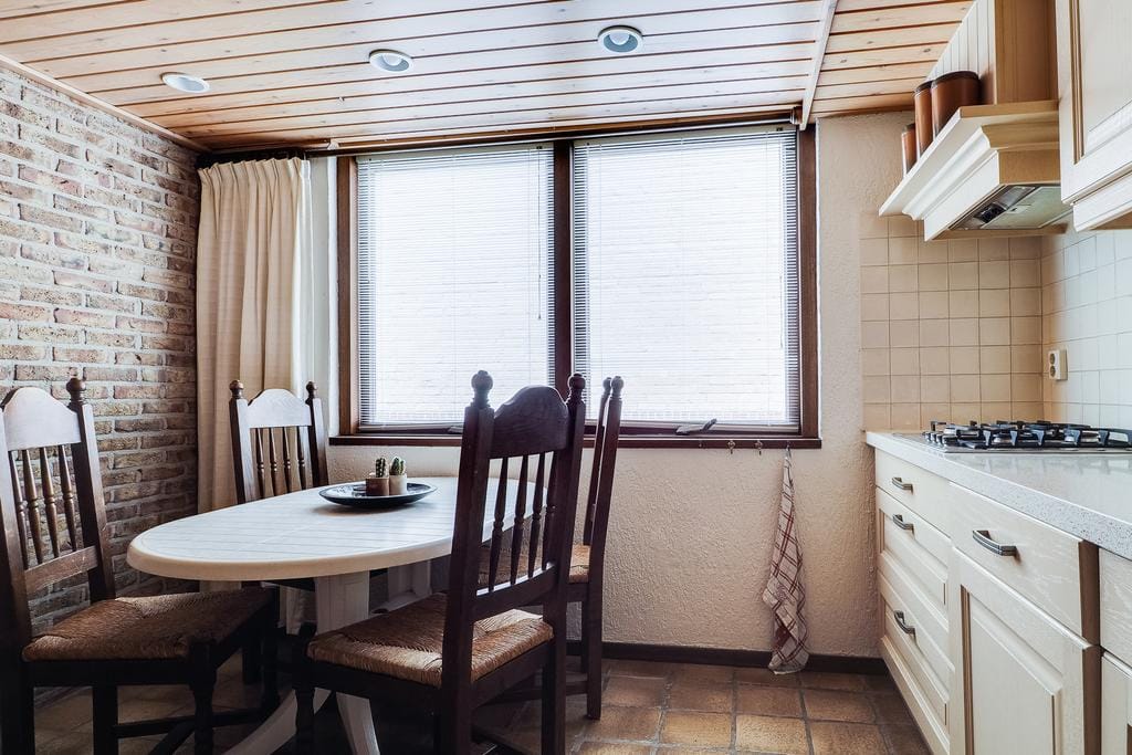 Photo 25 of Overeind 86