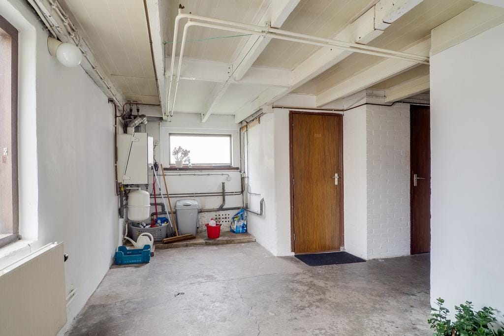 Photo 28 of Overeind 86