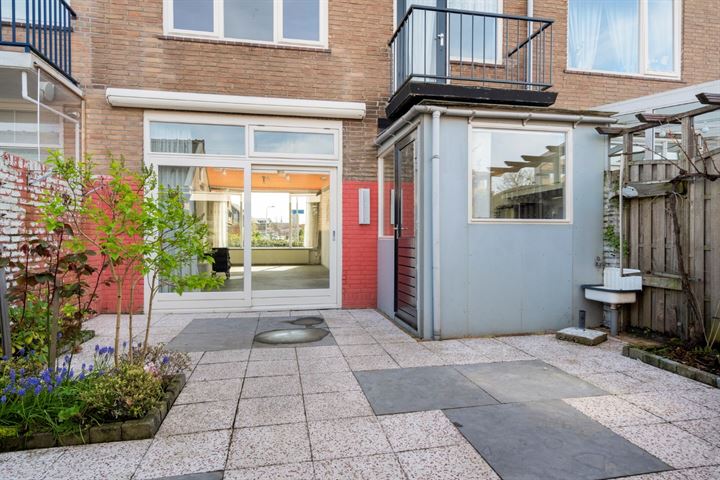 Bekijk foto 42 van Hendrik van Naaldwijkstraat 21