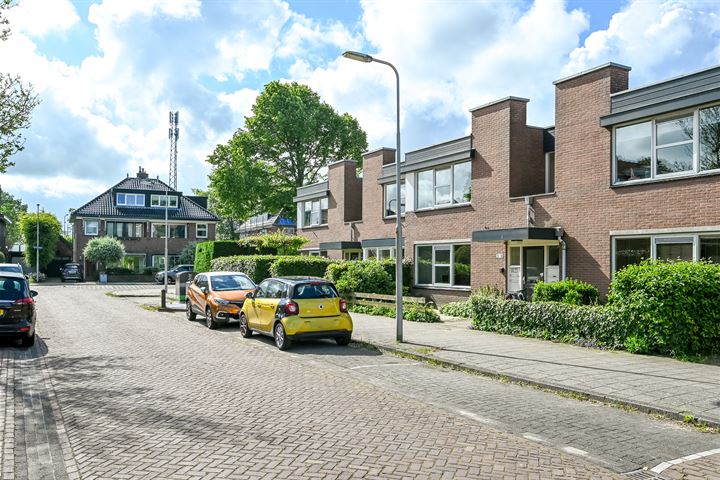 Bekijk foto 1 van Antillenstraat 44