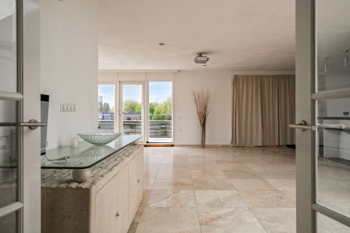 Foto 11 van Raadhuisplein 25-A