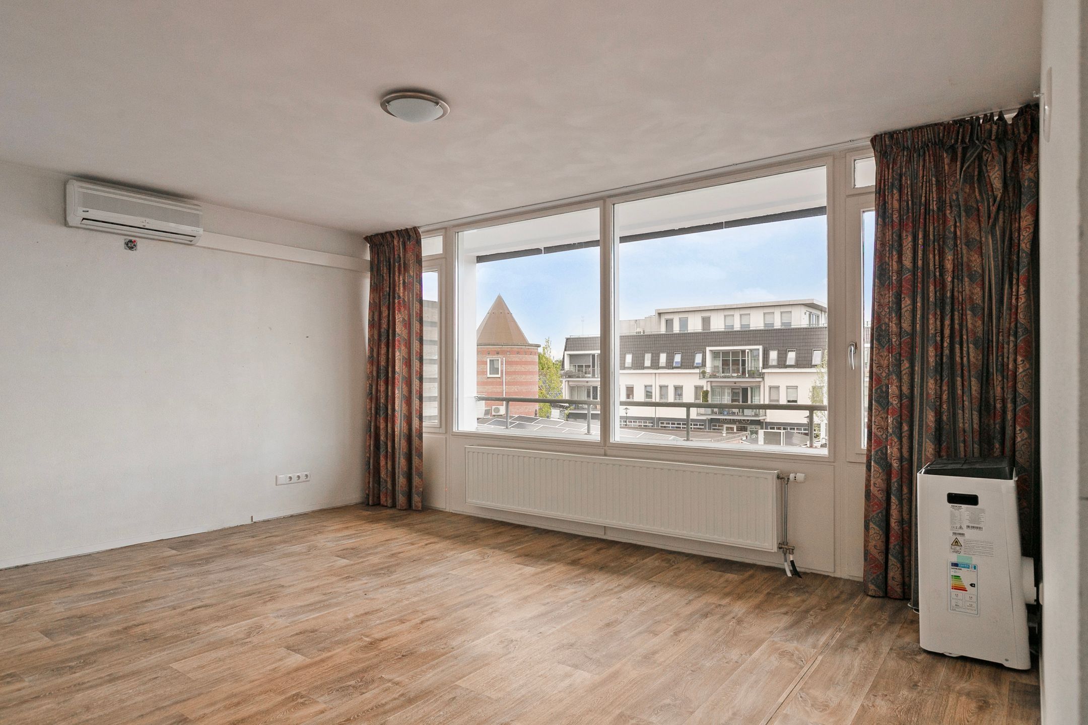 Foto 24 van Raadhuisplein 25-A