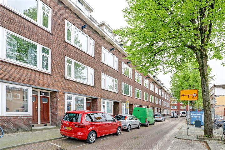 Bekijk foto 2 van Voetjesstraat 70-B01