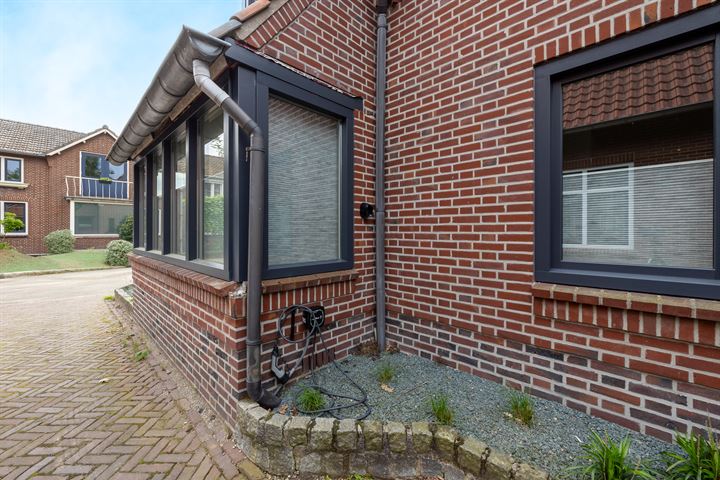 Bekijk foto 52 van Emmastraat 79