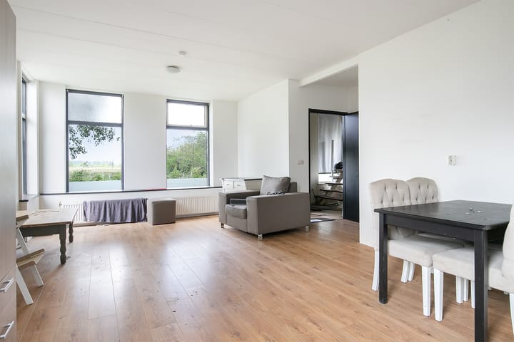 Foto 8 van Pieter Stuyvesantweg 141