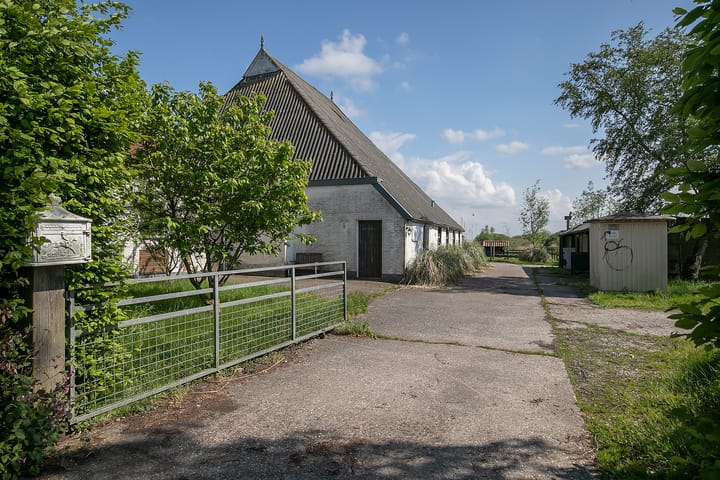 Foto 26 van Pieter Stuyvesantweg 141