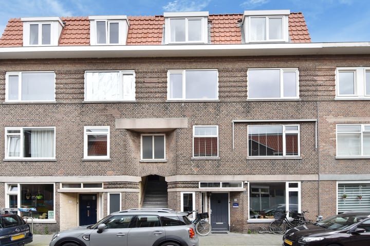 Bekijk foto 1 van Hendrik Zwaardecroonstraat 78