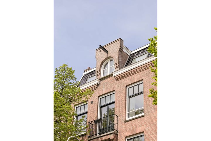 Bekijk foto 2 van Pieter Aertszstraat 65-4