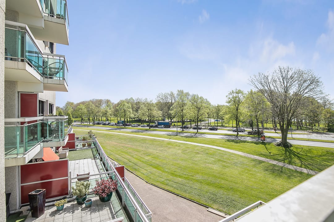 Photo 1 of Oostmaaslaan 388