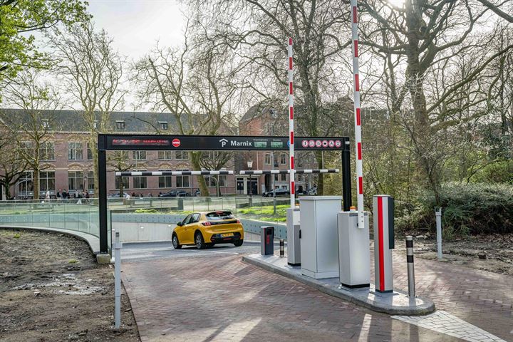 Bekijk foto 36 van Van Oldenbarneveldtstraat 51-H